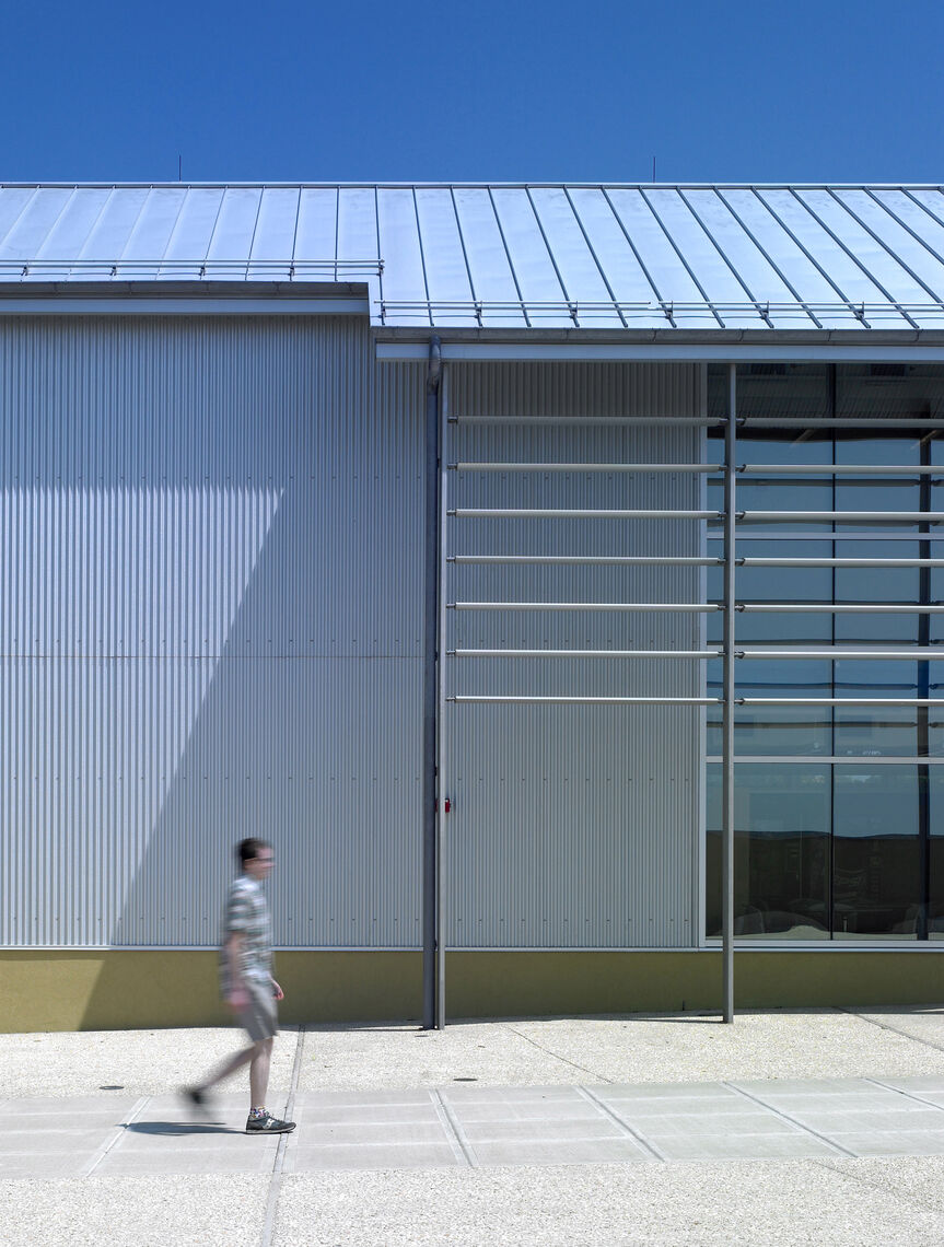 Blue Ball Barn exterior 03
