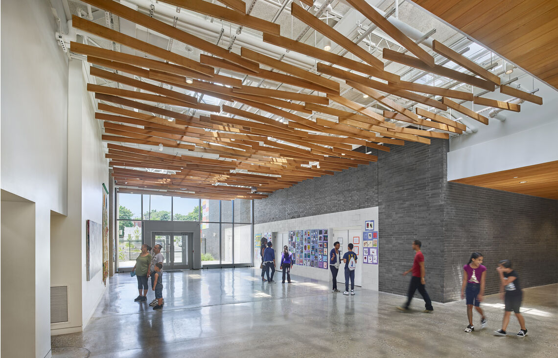 Taller Lobby